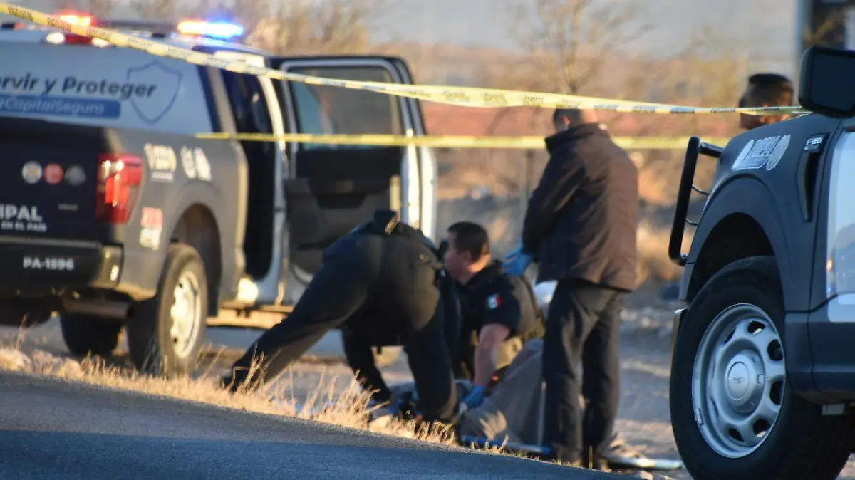 Movilización agentes patrullas policía cordón policial 