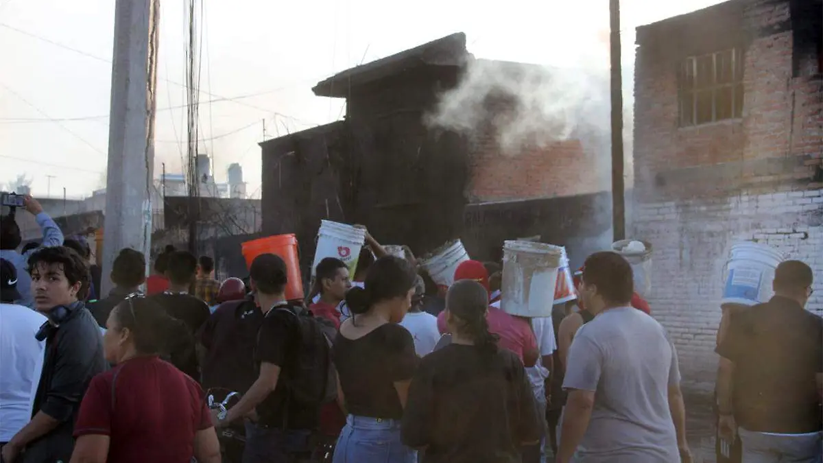 Karla Barba pipa explosión