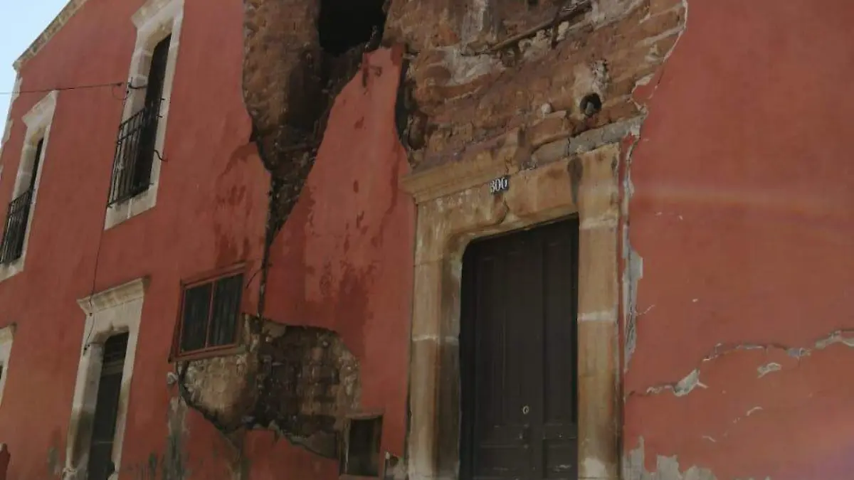 casas a punto de derrumbe  (2)