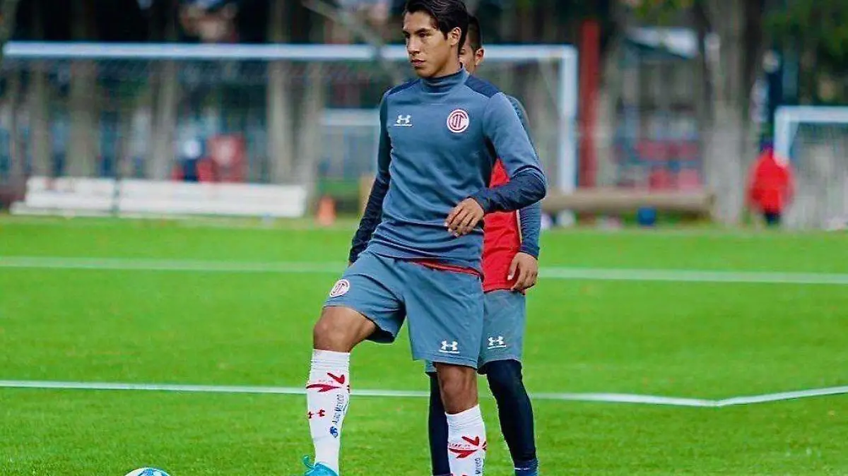 PRINCIPAL-JORGE PACHECO-6 COLAS