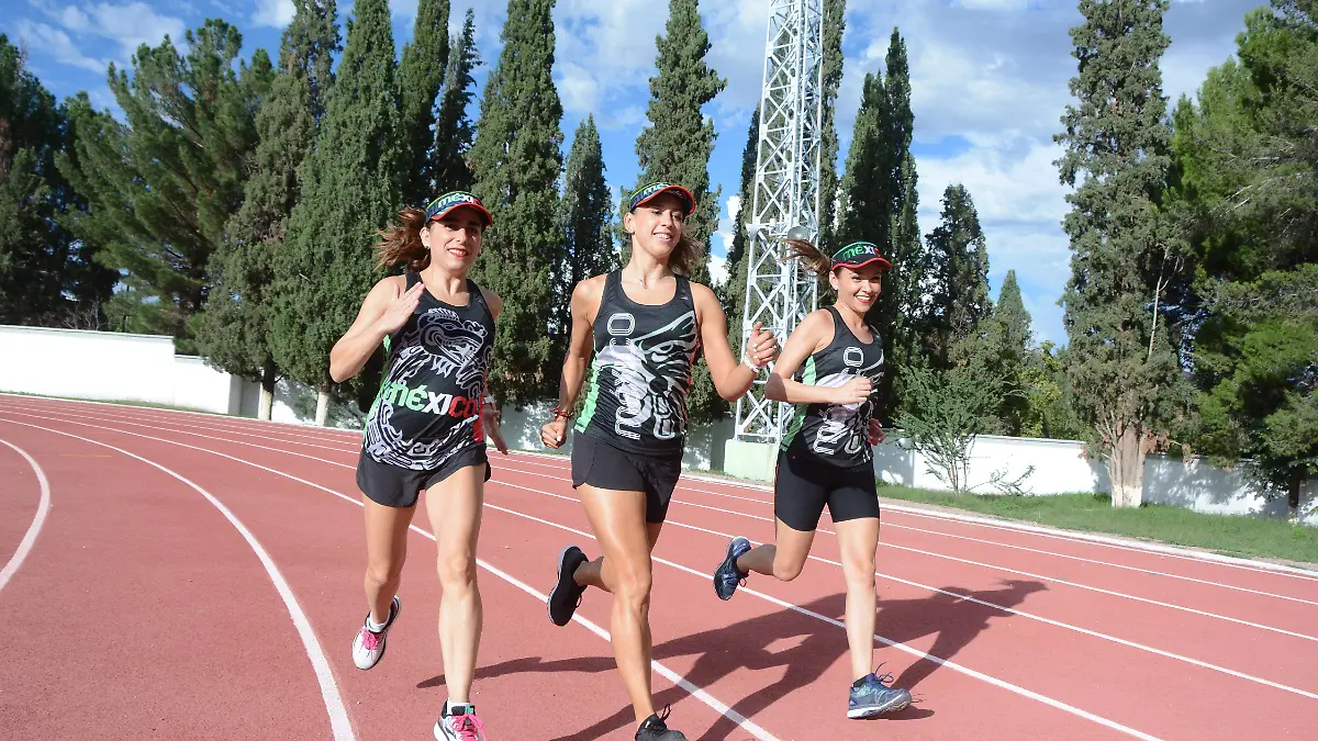 PORTADA-CORREDORAS-8 COLAS