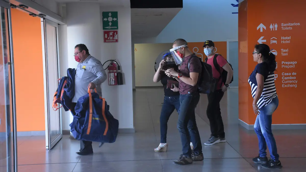 aeropuerto roberto fierro (3)-AH