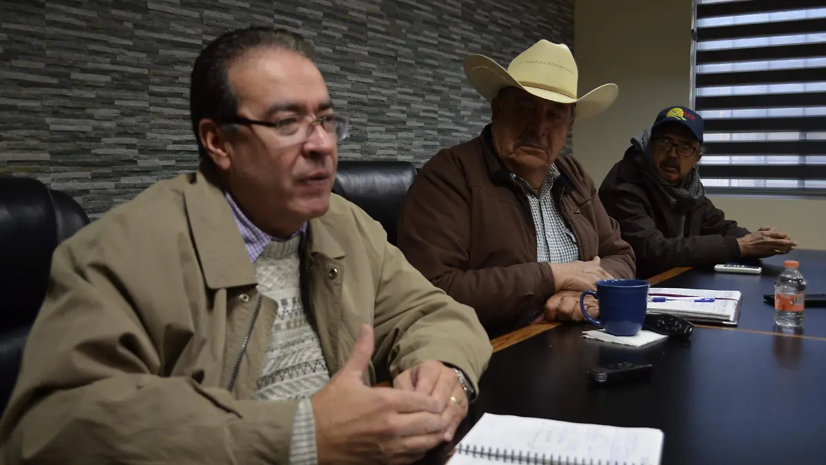 Se unen para defender el agua