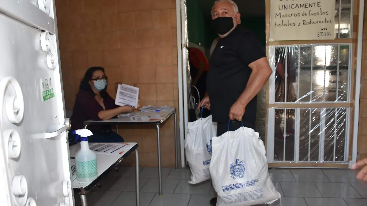 reparten despensas a meseros de eventos y hoteleros (11)-AH