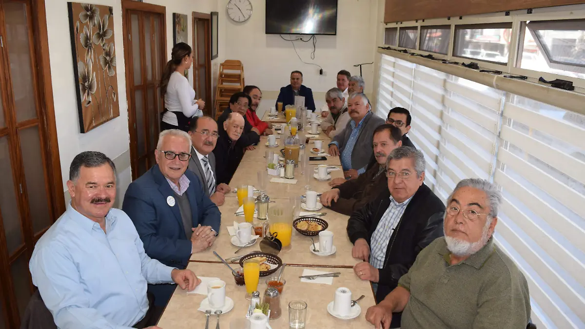 1 Pide consejo Alcade de Cuauhtémoc a ex presidentes municipales FOTO MARIBEL ALBA