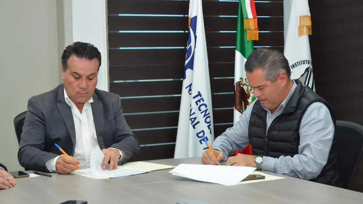 Firman convenio ITCC y Club Rotario Cuauhtémoc
