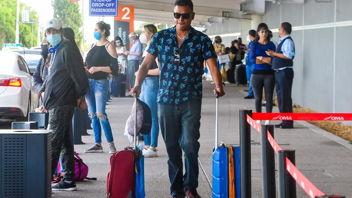GERA- pasajeros aeropuerto 1