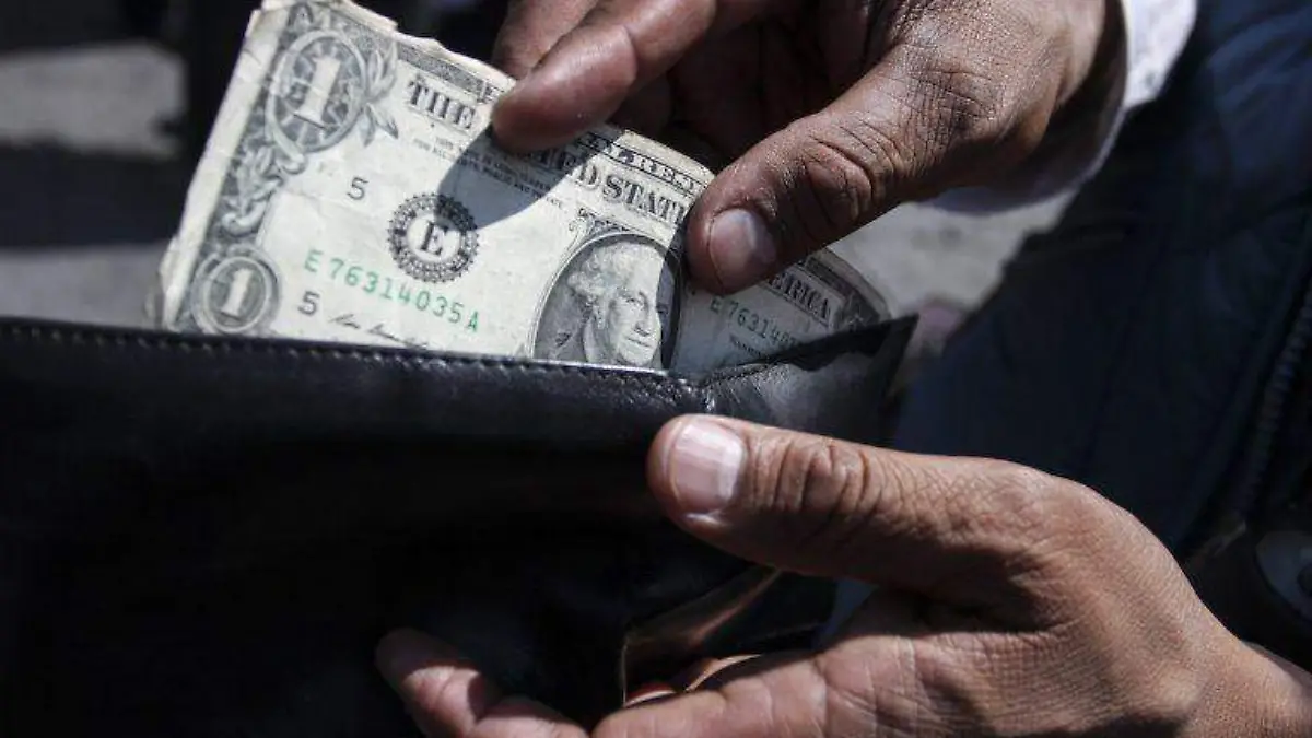 DOLAR