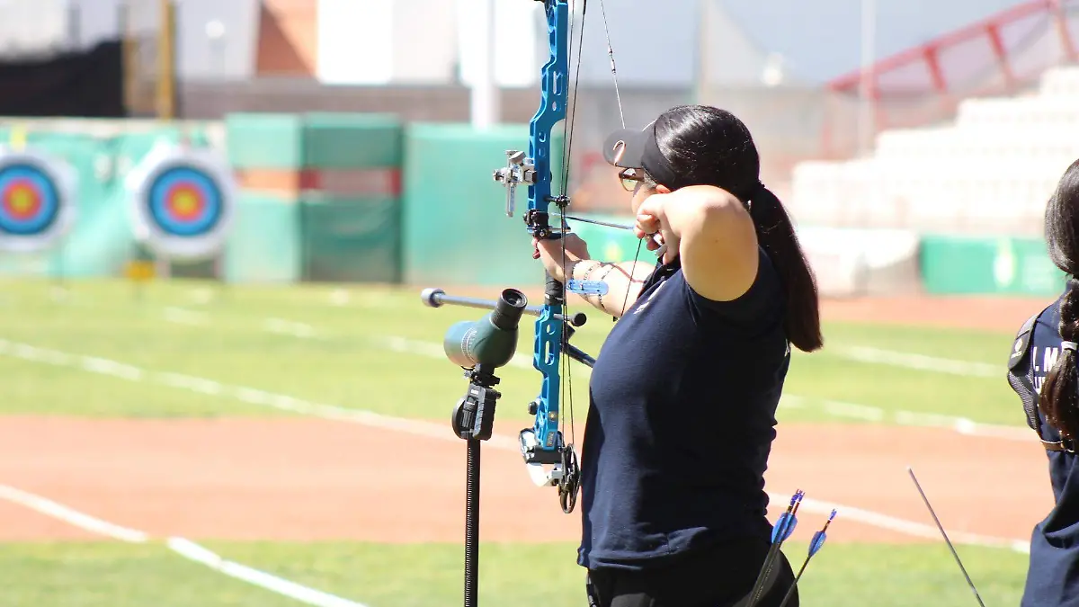 polo tiro con arco conade-3 COLAS