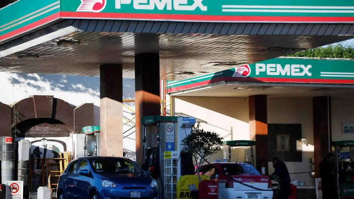 GASOLINERA-Reuters