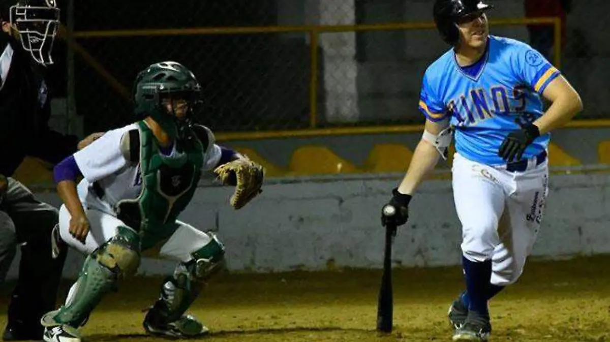 MUNI - cortesia @masbeisbol 3 COLAS