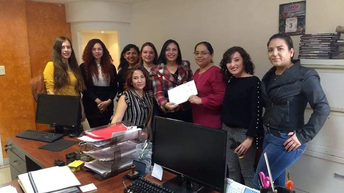 FOTO CORTESÍA La Colectiva Feminista Mayé, entregó oficio en la alcaldia