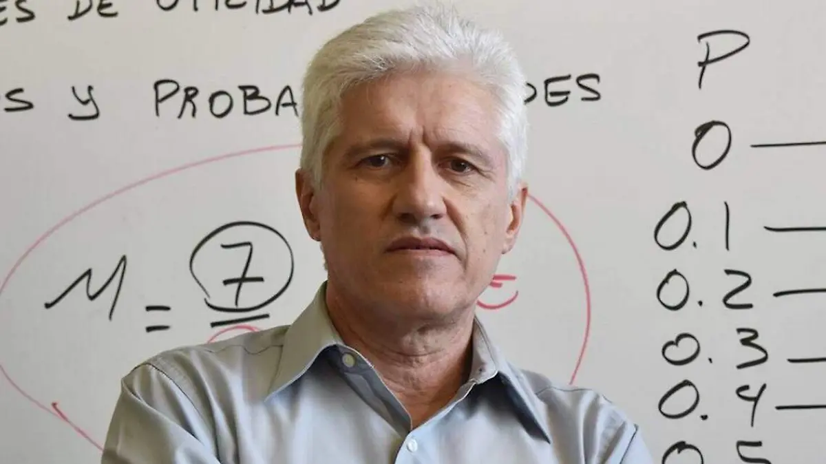 DR ALEJANDRO MACIAS INFECTOLOGO-cortesía @doctormacias (2)