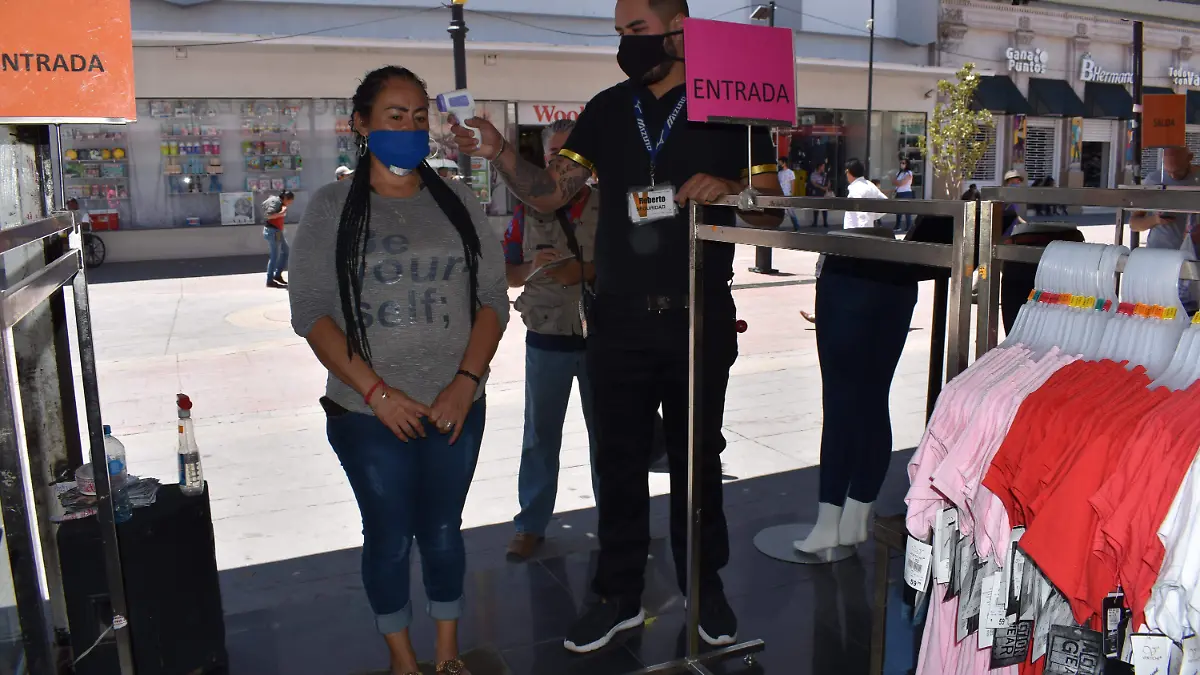 ABRE LOCAL DE ROPA EN LA LIBER NOTA ALEX (10)