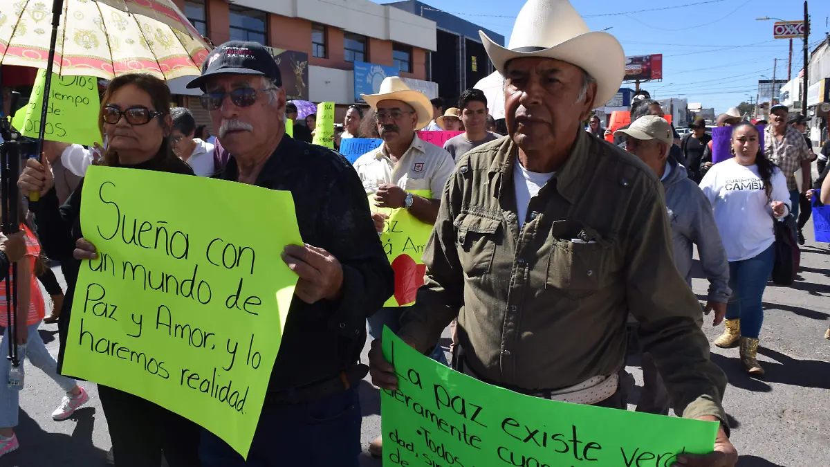 Recorreiron las principales calles de la ciudad en la manifestcion por la Paz en Cuauhtemoc