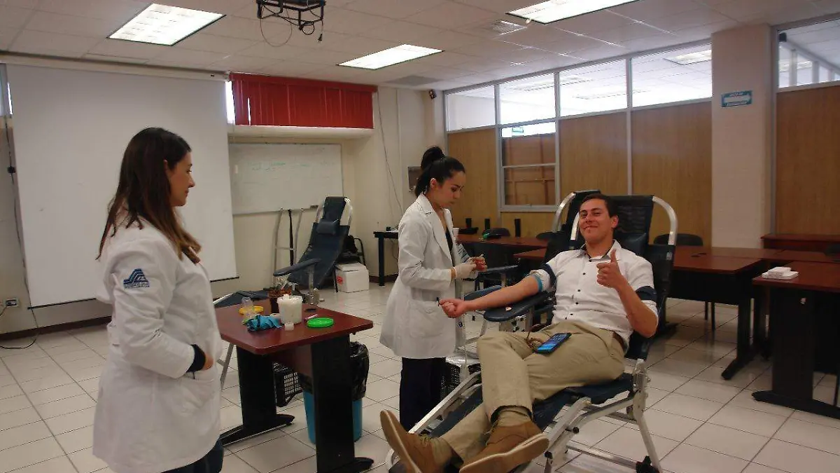 Labor altruista ded cimarrones del TEC  donan sangre para niños con cancer