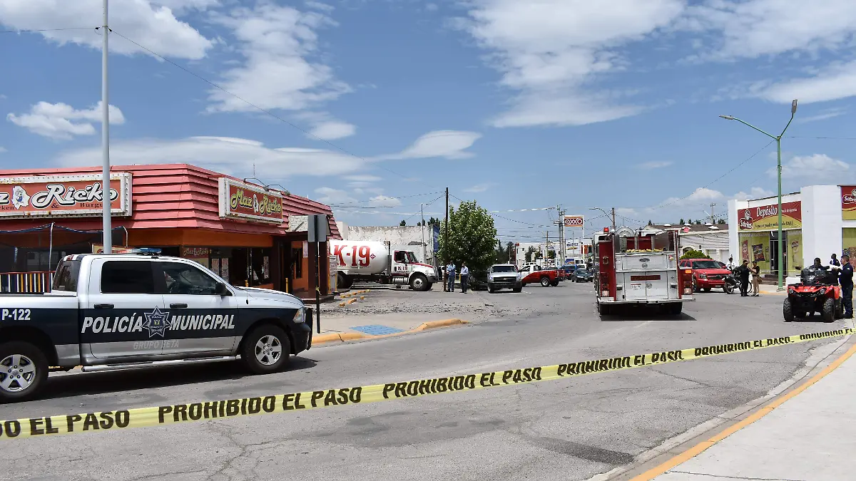 Tres heridos en explosión de restaurante
