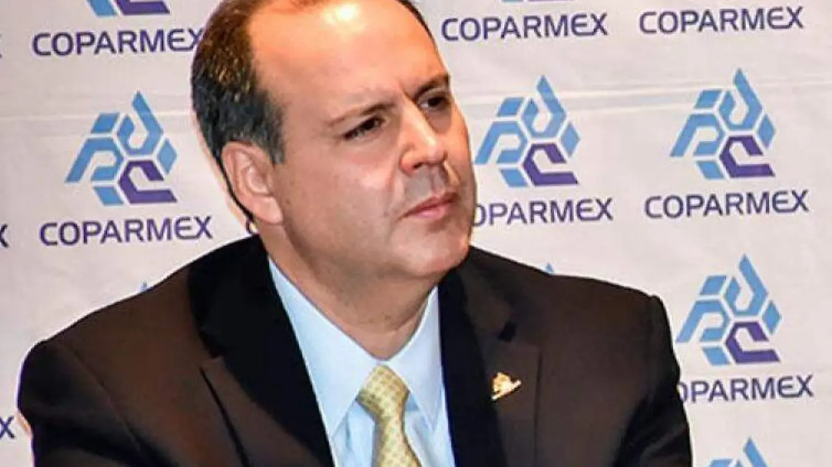 gustavo de hoyos
