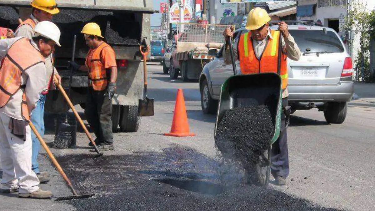 Inversion del estado de 60 millones de pesos en bacheo y mantenimiento de 444 kilometros