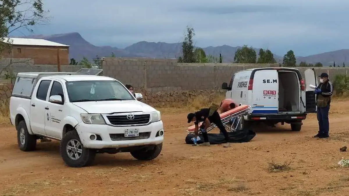 cadaver en calle (3)