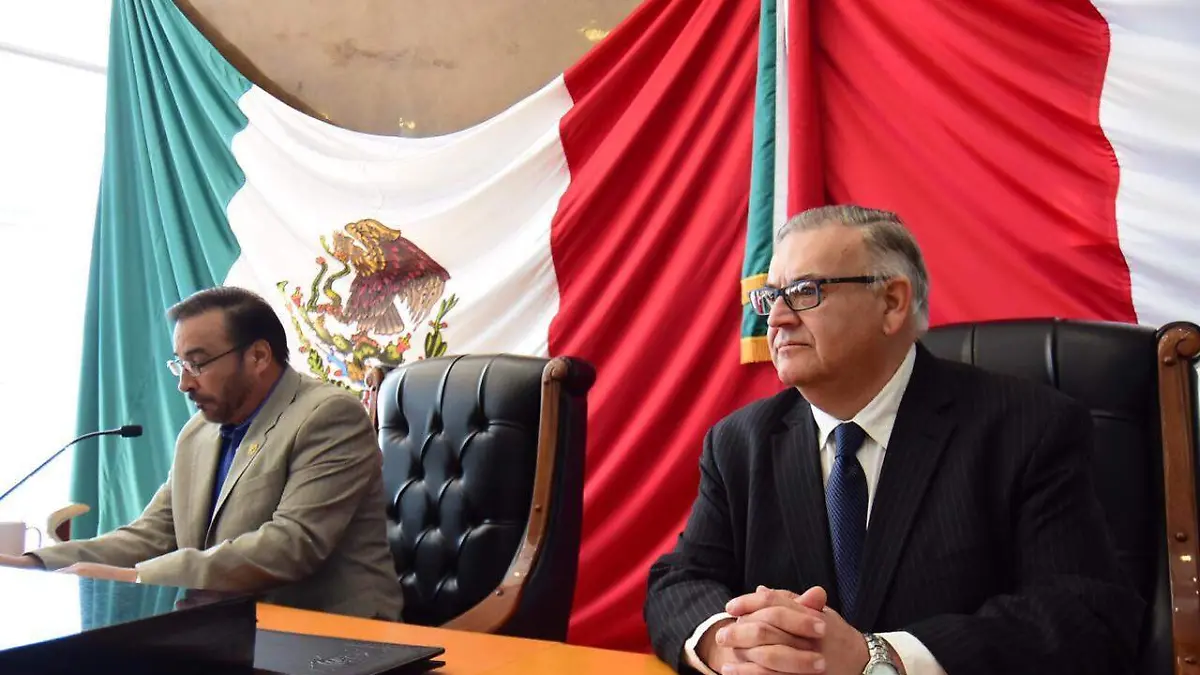 secretario de educación carlos gonzalez