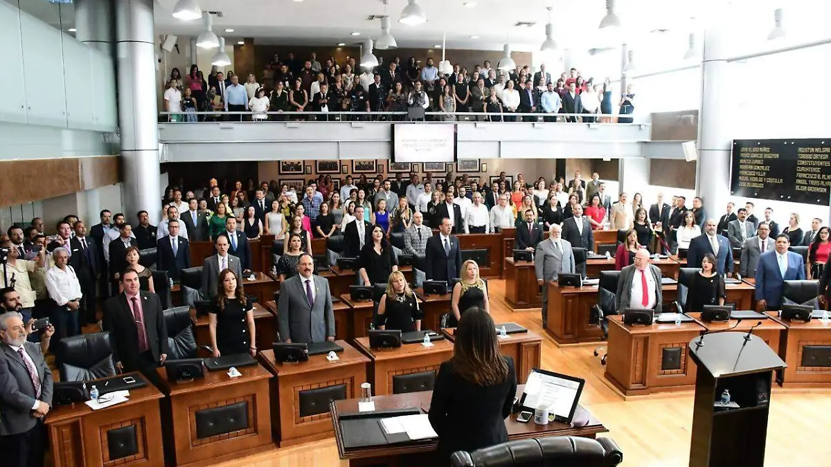 Pleno del Nuevo CXongreso del Estado (1)