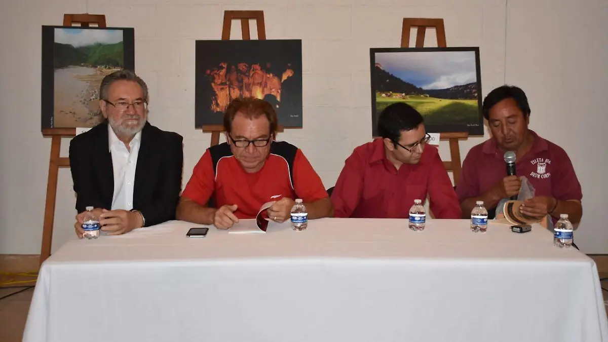 Artistas se reunen para apoyar al escritor Jose Luis  Dominguez