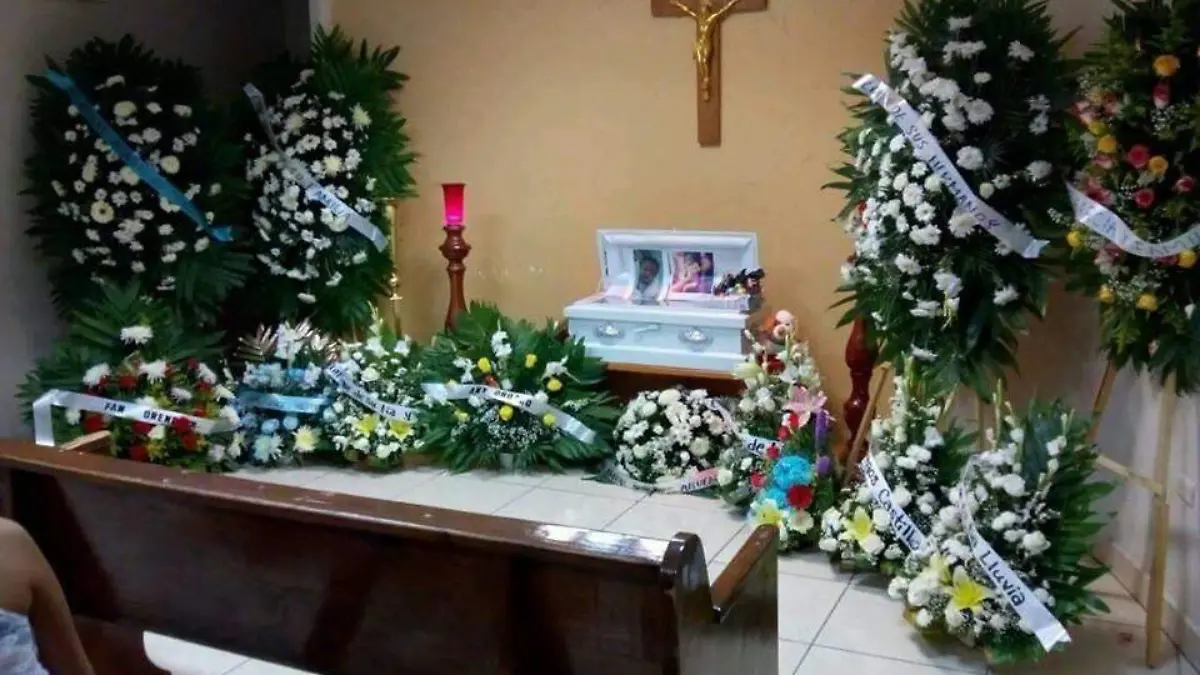 Bebe asesinado---Funeral