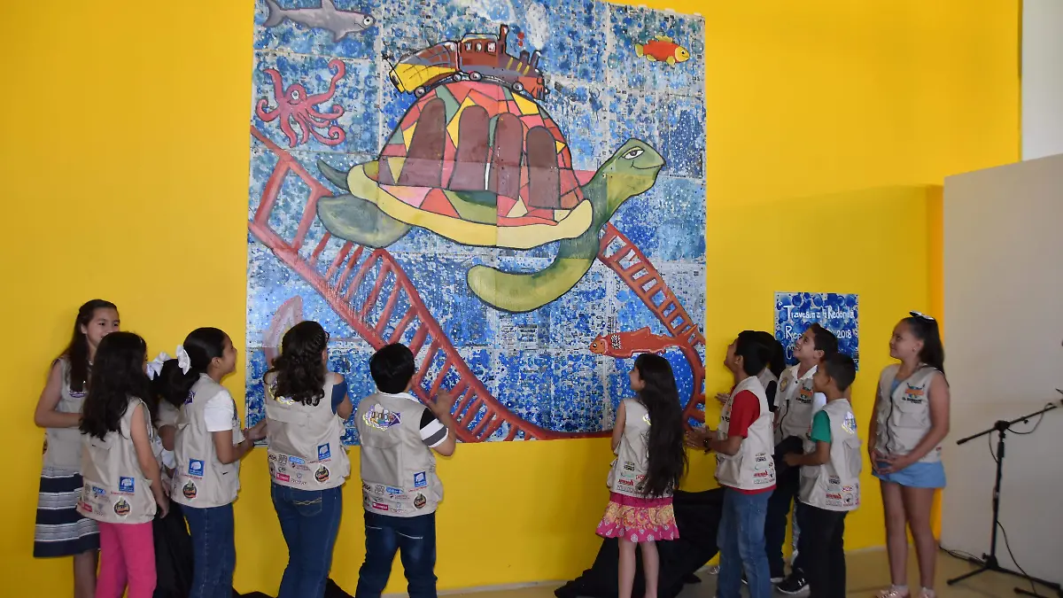 NIÑOS REPORTERITOS NOTA KARINA  (40)