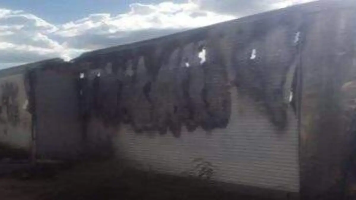 Calcinado joven tarahumara de 20 años en una caja de trailer.._