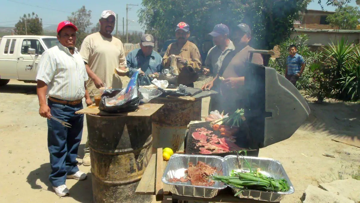 Albañiles festejaron 1