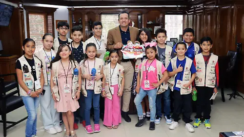La visita resulto especial para ambas partes, Marco Bonilla y los niños