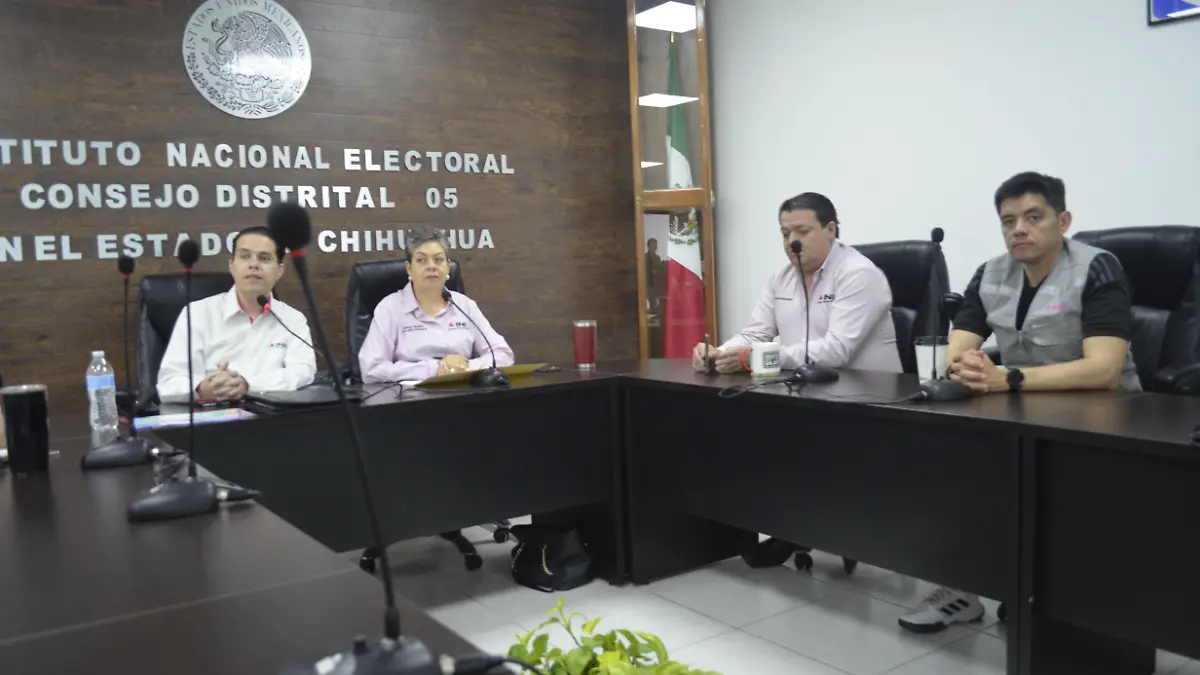 Integrantes de la Junta Distrital 05