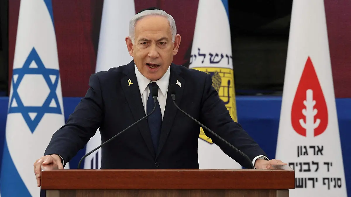2025-05-14T175630Z_1111896852_RC2O7EADZD6T_RTRMADP_3_USA-TRUMP-GULF-ISRAEL