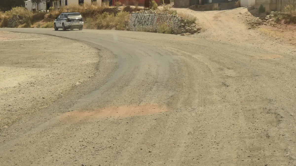 Pesima carretera_guadalupe y calvo 