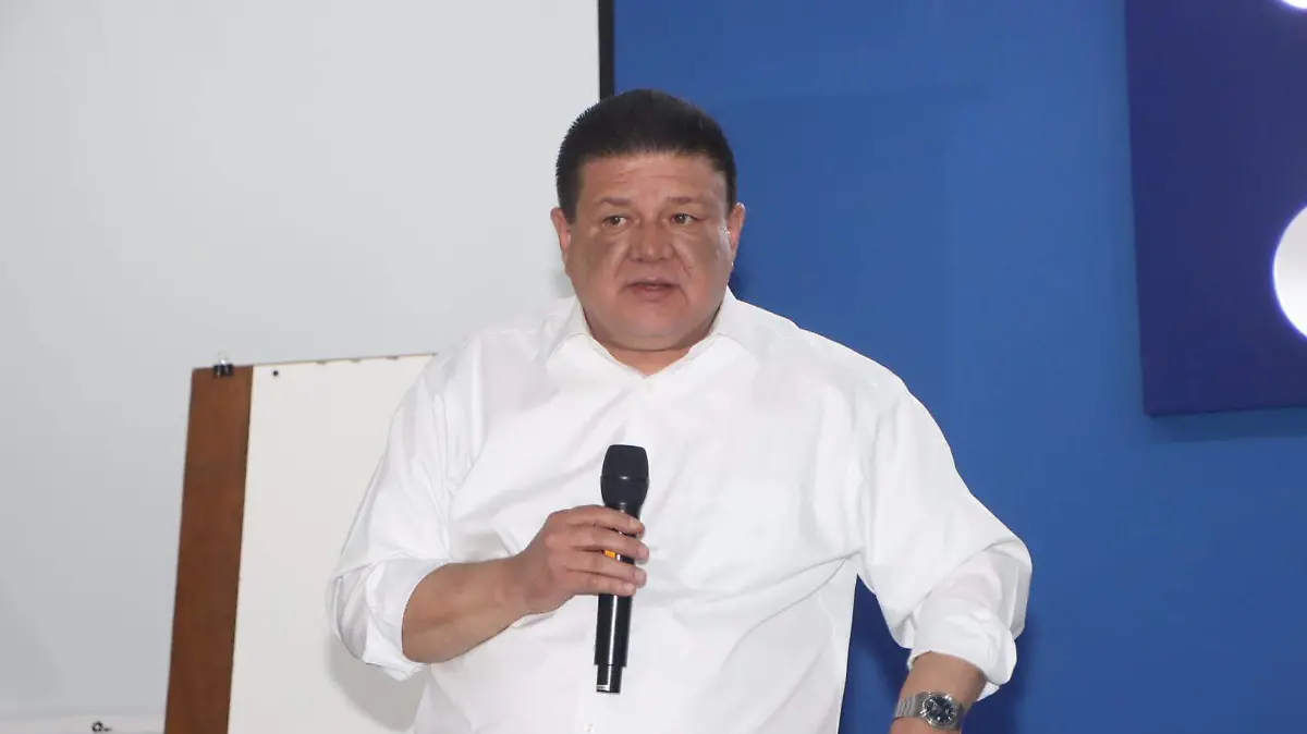 Conferencia Cesar Jauregui