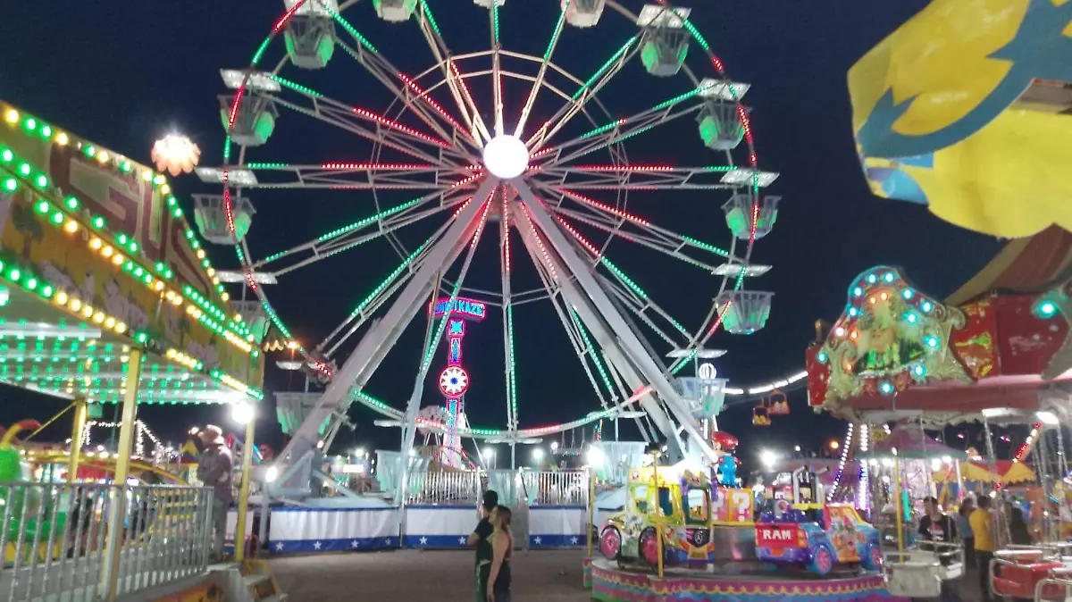 Feria juegos mecánicos