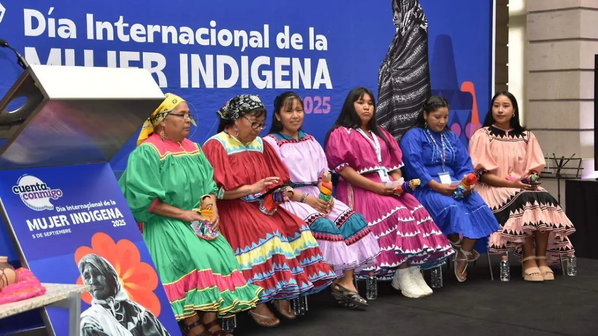 Mujeres rarámuri tarahumara indígena 