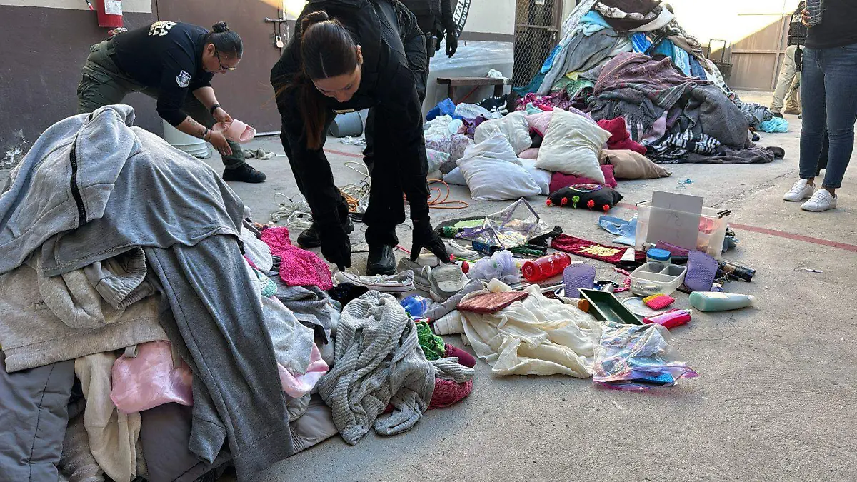 OPERATIVO DE REVISIÓN EN CERESO FEMENIL