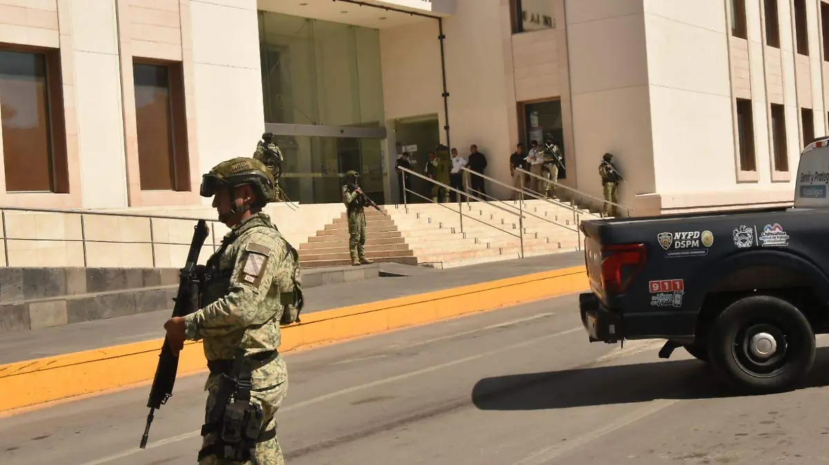 AMENAZA DE BOMBA EN PALACIO DE GOBIERNO