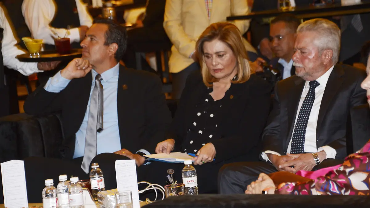 Marco Bonilla, Maru Campos y Víctor Cruz