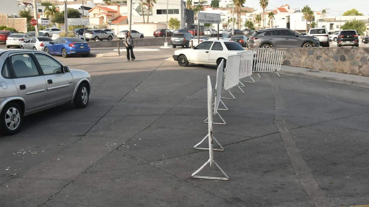 OPERATIVO EN MAUSOLEOS POR FUNERAL DE VÍCTOR CRUZ