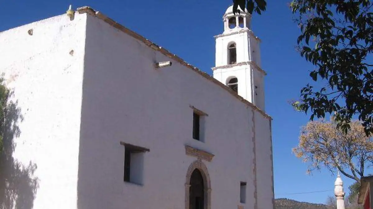 Templo de Santa Rosa de Lima, Cusihuiriachi