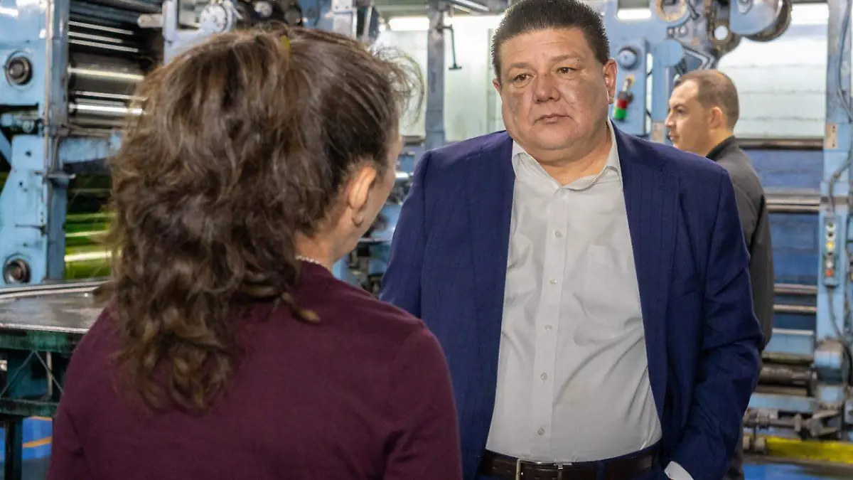 Cesar Jauregui, entrevista y recorrido por El heraldo-pr