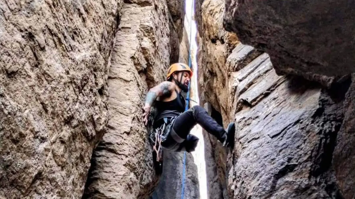 Fighting and climbing for the top#climb#paraclimbing #escalada #motivation #rockclimb #disabili