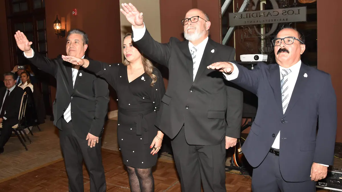 PRINCIPAL Momento de la toma de protesta al nuevo consejo_