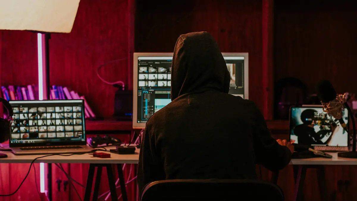 pexels-amar-11063292