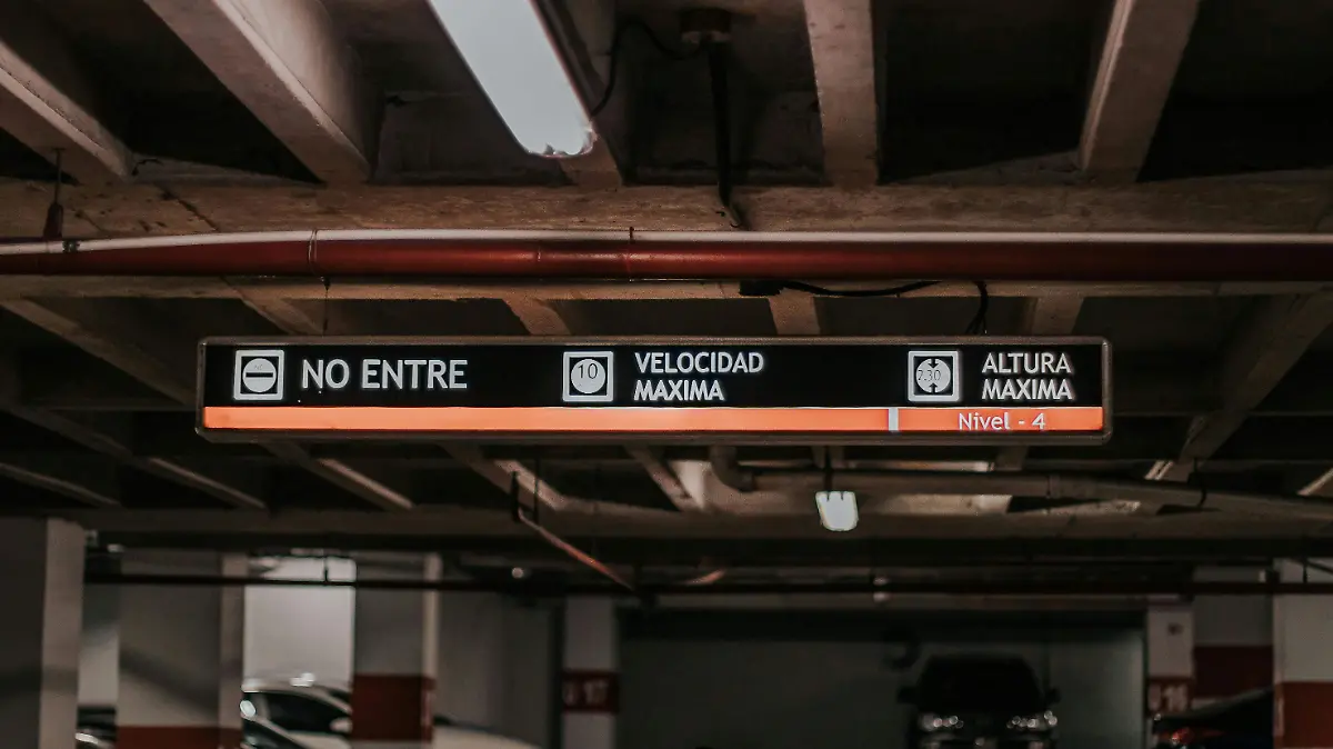 pexels-rquiros-1730754