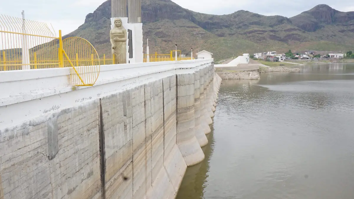 Presa Vírgenes cortina