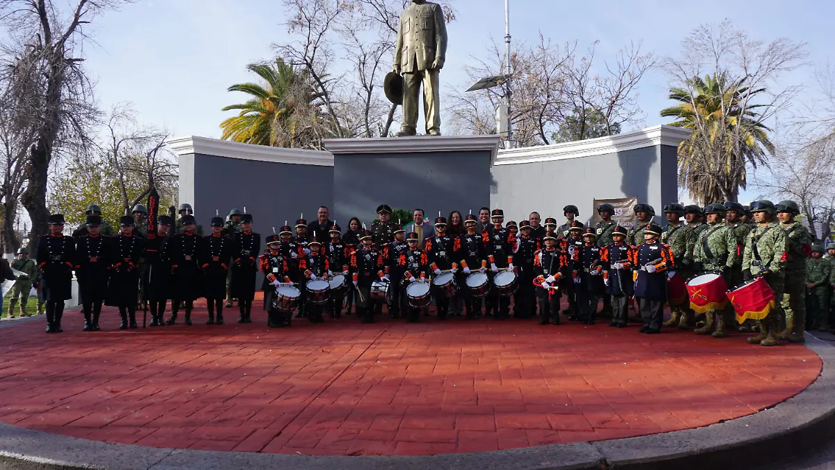 Plaza Constitución estatua Carranza